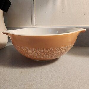 Woodland pyrex